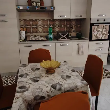 Casa Elena Apartment *